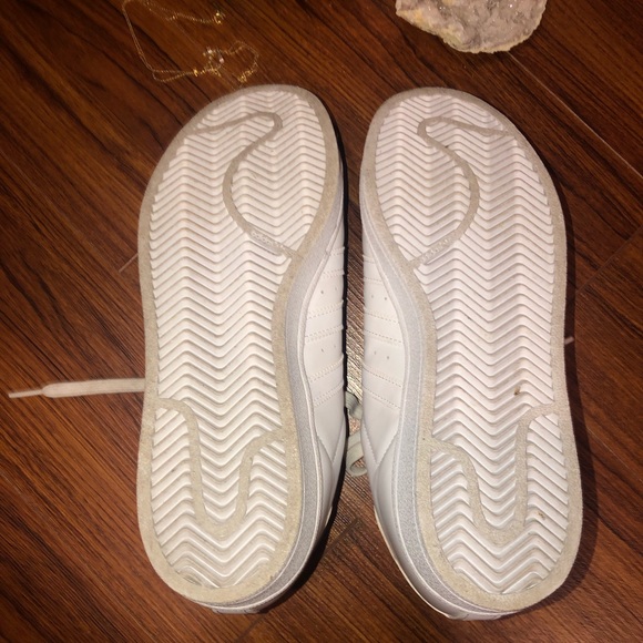 ✨ ADIDAS CLASSIC SUPERSTARS WITH IRIDESCENT FRONT✨ - Picture 5 of 5